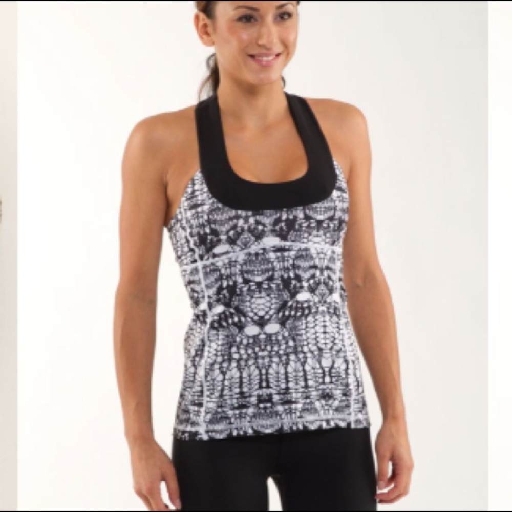 Lululemon Scoop Neck Tank White Luon Black Size 6